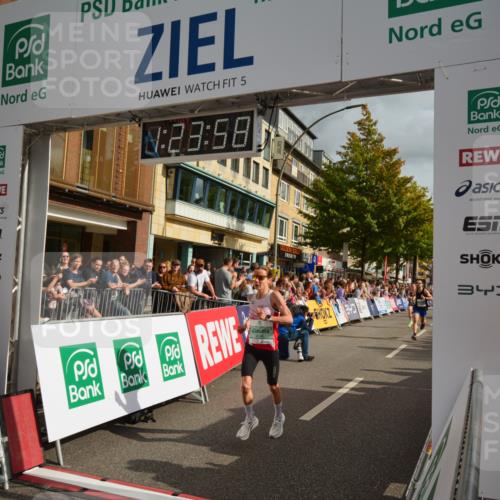20.09.2026 - PSD Bank Halbmarathon LAZAROV Photography http://msf.ph/oto/10548933 20.09.2026 11:23:58 Ziel 1024, 2776, 2779, 3377, 4105, 4146, 4227, 4545, 4558 meine-sportfotos.de