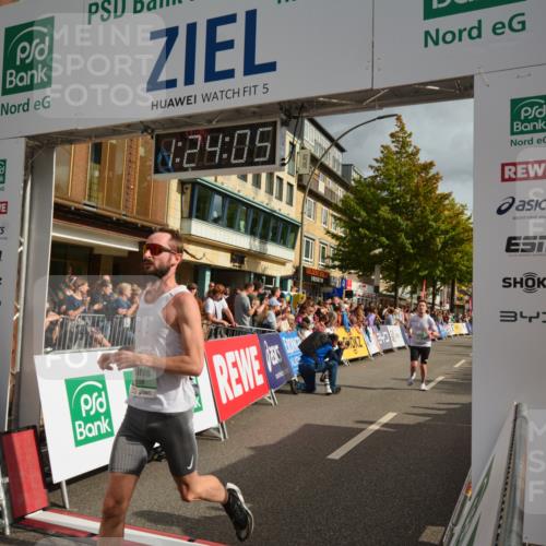 20.09.2026 - PSD Bank Halbmarathon LAZAROV Photography http://msf.ph/oto/10548953 20.09.2026 11:24:04 Ziel 2776, 2779, 4105, 4146, 4176, 4227, 4545, 4558 meine-sportfotos.de