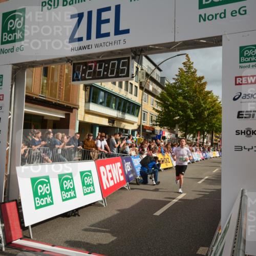 20.09.2026 - PSD Bank Halbmarathon LAZAROV Photography http://msf.ph/oto/10548955 20.09.2026 11:24:05 Ziel 2776, 2779, 4105, 4176, 4227, 4545, 4558 meine-sportfotos.de