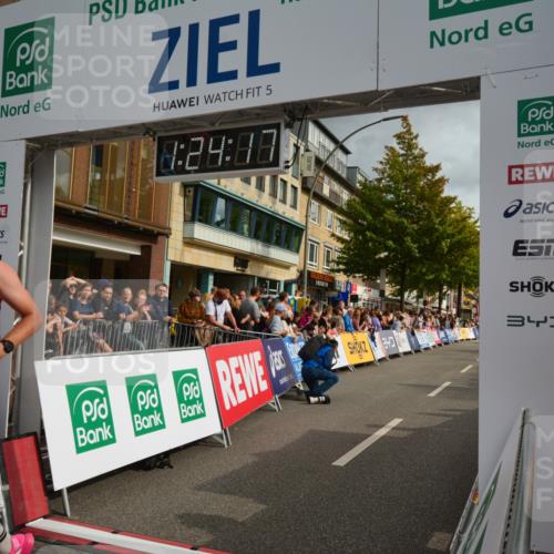 20.09.2026 - PSD Bank Halbmarathon LAZAROV Photography http://msf.ph/oto/10548970 20.09.2026 11:24:17 Ziel 2125, 2895, 3407, 4176 meine-sportfotos.de