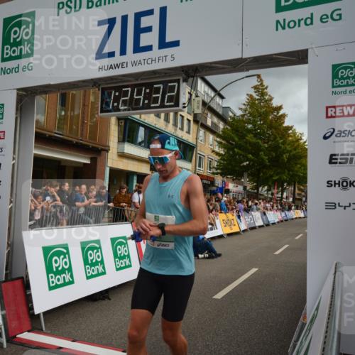 20.09.2026 - PSD Bank Halbmarathon LAZAROV Photography http://msf.ph/oto/10548982 20.09.2026 11:24:32 Ziel 1636, 2125, 2766, 3548, 4463 meine-sportfotos.de