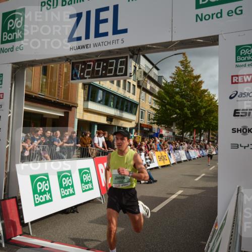 20.09.2026 - PSD Bank Halbmarathon LAZAROV Photography http://msf.ph/oto/10548986 20.09.2026 11:24:36 Ziel 1636, 2365, 2766, 3548, 4463 meine-sportfotos.de