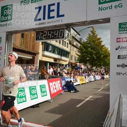 20.09.2026 - PSD Bank Halbmarathon LAZAROV Photography http://msf.ph/oto/10548992 20.09.2026 11:24:40 Ziel 1636, 2365, 2766, 4463 meine-sportfotos.de