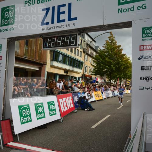 20.09.2026 - PSD Bank Halbmarathon LAZAROV Photography http://msf.ph/oto/10548998 20.09.2026 11:24:45 Ziel 1636, 1780, 1801, 2365, 2766 meine-sportfotos.de