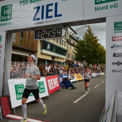 20.09.2026 - PSD Bank Halbmarathon LAZAROV Photography http://msf.ph/oto/10549002 20.09.2026 11:24:54 Ziel 1780, 1801 meine-sportfotos.de