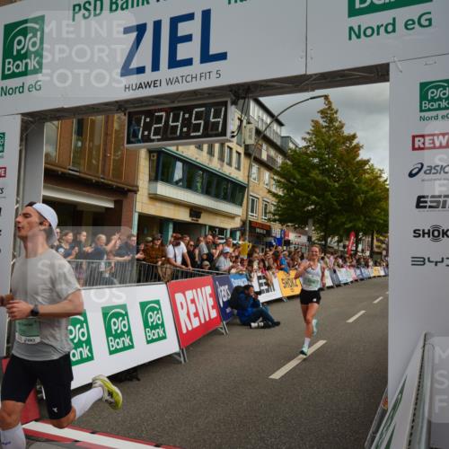 20.09.2026 - PSD Bank Halbmarathon LAZAROV Photography http://msf.ph/oto/10549003 20.09.2026 11:24:54 Ziel 1780, 1801 meine-sportfotos.de