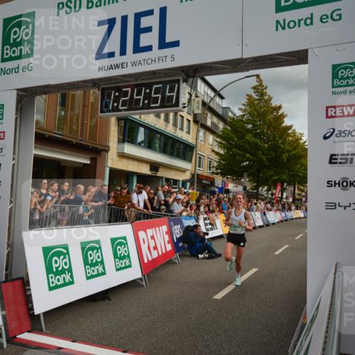 20.09.2026 - PSD Bank Halbmarathon LAZAROV Photography http://msf.ph/oto/10549004 20.09.2026 11:24:54 Ziel 1780, 1801 meine-sportfotos.de