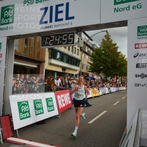20.09.2026 - PSD Bank Halbmarathon LAZAROV Photography http://msf.ph/oto/10549007 20.09.2026 11:24:54 Ziel 1780, 1801 meine-sportfotos.de