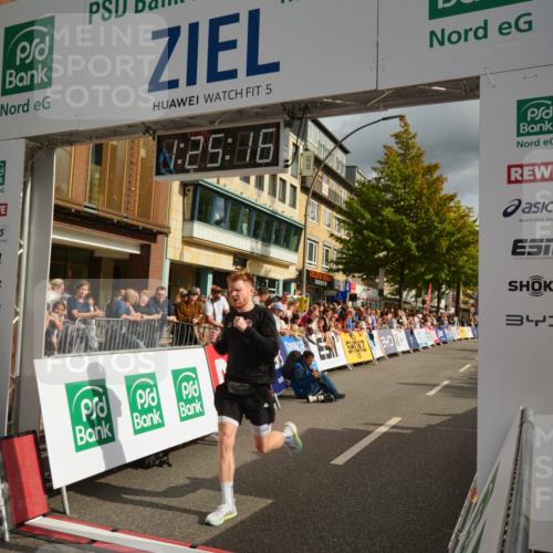 20.09.2026 - PSD Bank Halbmarathon LAZAROV Photography http://msf.ph/oto/10549031 20.09.2026 11:25:15 Ziel 2438, 4765 meine-sportfotos.de