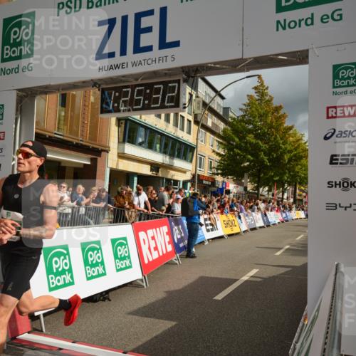 20.09.2026 - PSD Bank Halbmarathon LAZAROV Photography http://msf.ph/oto/10549038 20.09.2026 11:25:32 Ziel 1428, 2339, 2744 meine-sportfotos.de