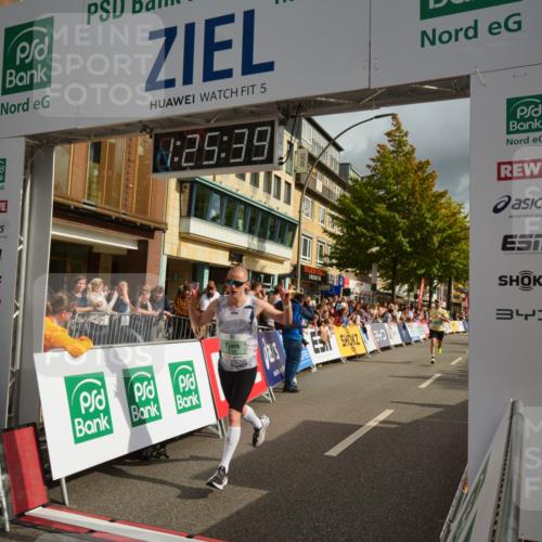 20.09.2026 - PSD Bank Halbmarathon LAZAROV Photography http://msf.ph/oto/10549041 20.09.2026 11:25:38 Ziel 1428, 2339, 2744 meine-sportfotos.de