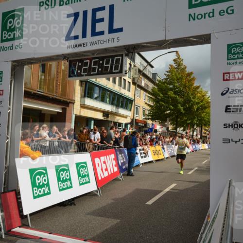 20.09.2026 - PSD Bank Halbmarathon LAZAROV Photography http://msf.ph/oto/10549045 20.09.2026 11:25:39 Ziel 1428, 2744 meine-sportfotos.de