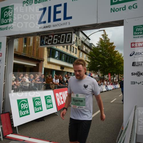 20.09.2026 - PSD Bank Halbmarathon LAZAROV Photography http://msf.ph/oto/10549061 20.09.2026 11:26:00 Ziel 2377, 2388, 4133, 4277, 4347, 4729 meine-sportfotos.de