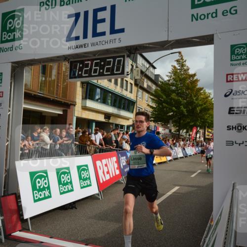 20.09.2026 - PSD Bank Halbmarathon LAZAROV Photography http://msf.ph/oto/10549075 20.09.2026 11:26:19 Ziel 1518, 2333, 2603, 2620, 3710, 4174, 4518 meine-sportfotos.de