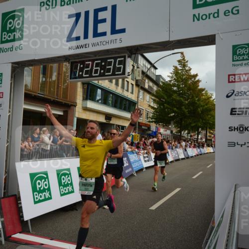 20.09.2026 - PSD Bank Halbmarathon LAZAROV Photography http://msf.ph/oto/10549107 20.09.2026 11:26:34 Ziel 1518, 1950, 3081, 3998, 4373, 4396 meine-sportfotos.de