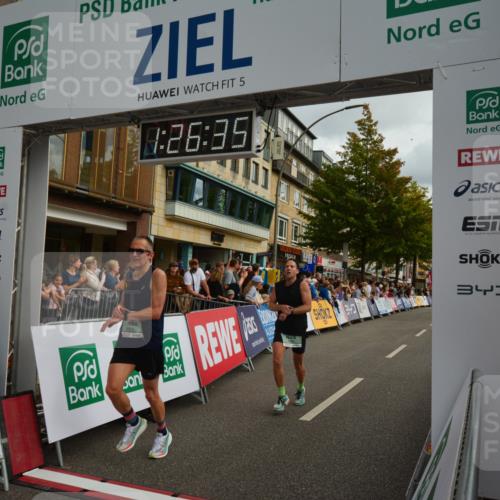 20.09.2026 - PSD Bank Halbmarathon LAZAROV Photography http://msf.ph/oto/10549110 20.09.2026 11:26:35 Ziel 1950, 3081, 3998, 4373, 4396 meine-sportfotos.de