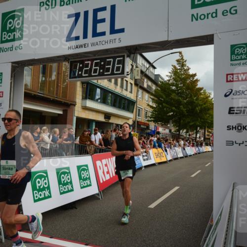 20.09.2026 - PSD Bank Halbmarathon LAZAROV Photography http://msf.ph/oto/10549112 20.09.2026 11:26:35 Ziel 1950, 3081, 3998, 4373, 4396 meine-sportfotos.de