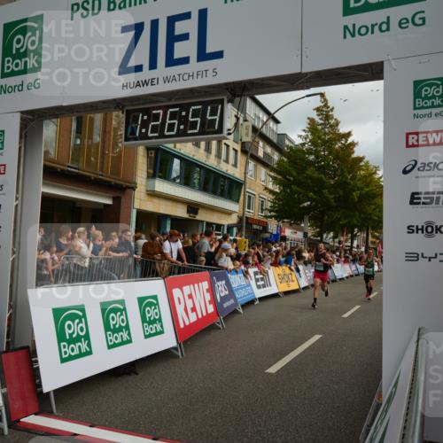 20.09.2026 - PSD Bank Halbmarathon LAZAROV Photography http://msf.ph/oto/10549133 20.09.2026 11:26:53 Ziel 1287, 2292, 2346, 2845, 3886, 4056 meine-sportfotos.de