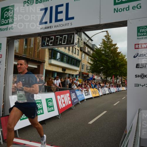 20.09.2026 - PSD Bank Halbmarathon LAZAROV Photography http://msf.ph/oto/10549142 20.09.2026 11:27:00 Ziel 1287, 1574, 2346, 2845, 3870, 4056, 4553 meine-sportfotos.de