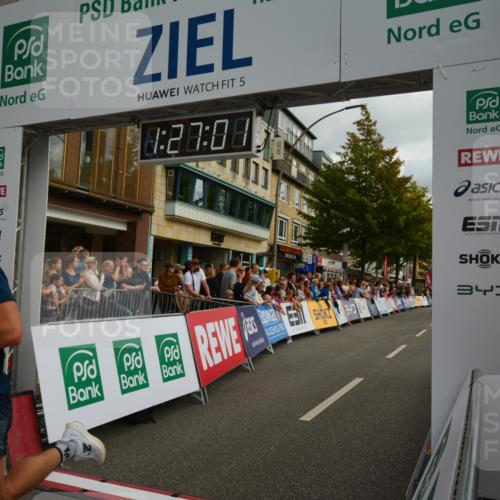 20.09.2026 - PSD Bank Halbmarathon LAZAROV Photography http://msf.ph/oto/10549143 20.09.2026 11:27:00 Ziel 1287, 1574, 2346, 2845, 3870, 4056, 4553 meine-sportfotos.de