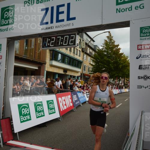 20.09.2026 - PSD Bank Halbmarathon LAZAROV Photography http://msf.ph/oto/10549146 20.09.2026 11:27:02 Ziel 1287, 1574, 2346, 2845, 3870, 4056, 4553 meine-sportfotos.de