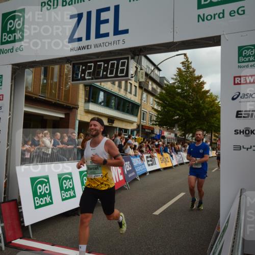 20.09.2026 - PSD Bank Halbmarathon LAZAROV Photography http://msf.ph/oto/10549149 20.09.2026 11:27:07 Ziel 1314, 1574, 2346, 3870, 4553 meine-sportfotos.de