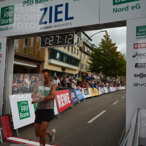 20.09.2026 - PSD Bank Halbmarathon LAZAROV Photography http://msf.ph/oto/10549157 20.09.2026 11:27:12 Ziel 1314, 1574, 2813, 3870, 4553 meine-sportfotos.de