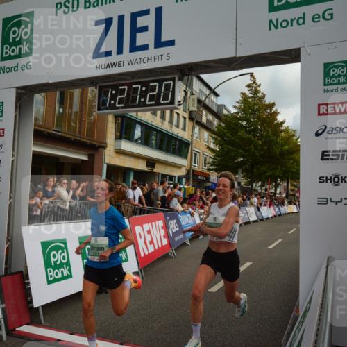 20.09.2026 - PSD Bank Halbmarathon LAZAROV Photography http://msf.ph/oto/10549160 20.09.2026 11:27:19 Ziel 1314, 2096, 2813, 4100, 4496, 4648 meine-sportfotos.de