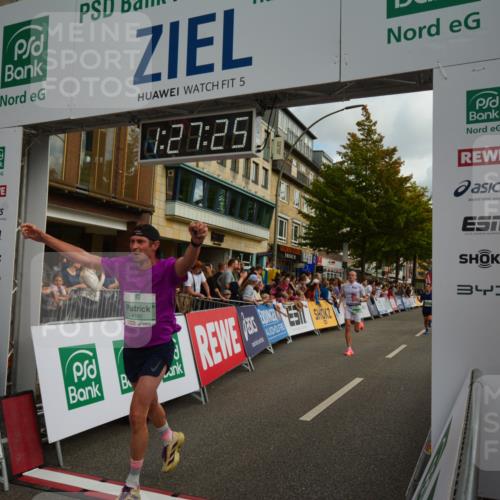 20.09.2026 - PSD Bank Halbmarathon LAZAROV Photography http://msf.ph/oto/10549163 20.09.2026 11:27:24 Ziel 1078, 1314, 2096, 2813, 2880, 4100, 4496, 4648 meine-sportfotos.de