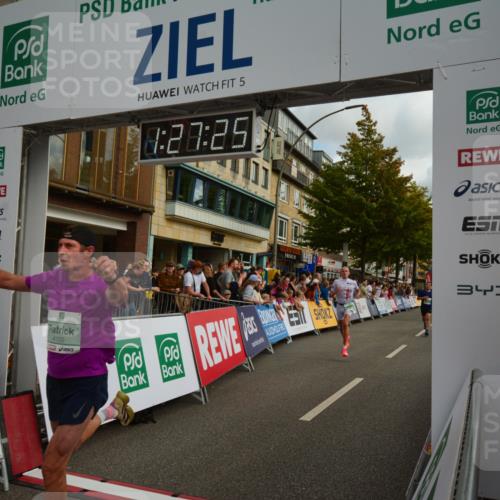 20.09.2026 - PSD Bank Halbmarathon LAZAROV Photography http://msf.ph/oto/10549164 20.09.2026 11:27:25 Ziel 1078, 1314, 2096, 2813, 2880, 4100, 4496, 4648 meine-sportfotos.de