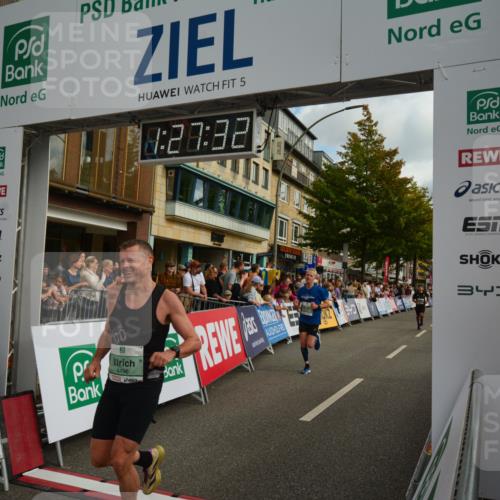 20.09.2026 - PSD Bank Halbmarathon LAZAROV Photography http://msf.ph/oto/10549183 20.09.2026 11:27:31 Ziel 1078, 2096, 2880, 4100, 4496, 4648 meine-sportfotos.de