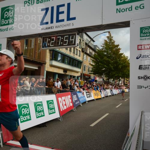 20.09.2026 - PSD Bank Halbmarathon LAZAROV Photography http://msf.ph/oto/10549212 20.09.2026 11:27:54 Ziel 1399, 1606, 2544, 3068, 3431, 4462, 4795 meine-sportfotos.de