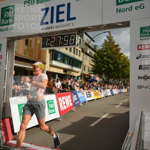 20.09.2026 - PSD Bank Halbmarathon LAZAROV Photography http://msf.ph/oto/10549215 20.09.2026 11:27:58 Ziel 1399, 1606, 3068, 3207, 3431, 4462, 4795 meine-sportfotos.de