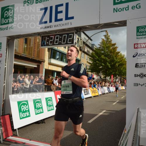 20.09.2026 - PSD Bank Halbmarathon LAZAROV Photography http://msf.ph/oto/10549219 20.09.2026 11:28:02 Ziel 1399, 1606, 1679, 2484, 3068, 3207, 4462, 4795 meine-sportfotos.de