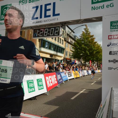 20.09.2026 - PSD Bank Halbmarathon LAZAROV Photography http://msf.ph/oto/10549221 20.09.2026 11:28:02 Ziel 1399, 1606, 1679, 2484, 3068, 3207, 4462, 4795 meine-sportfotos.de