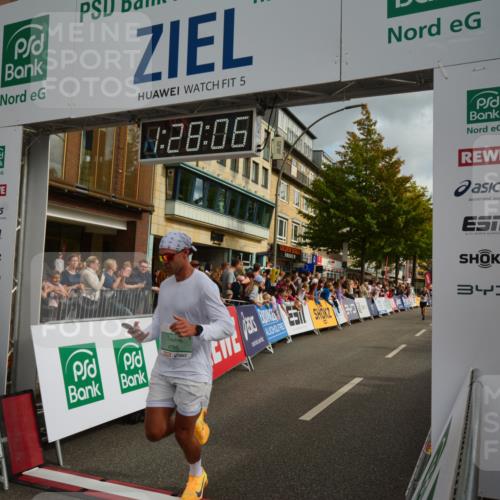 20.09.2026 - PSD Bank Halbmarathon LAZAROV Photography http://msf.ph/oto/10549231 20.09.2026 11:28:06 Ziel 1096, 1399, 1606, 1679, 2484, 3068, 3207, 3362, 4795 meine-sportfotos.de