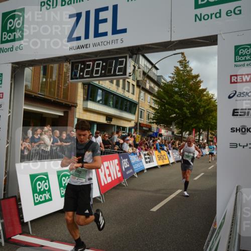 20.09.2026 - PSD Bank Halbmarathon LAZAROV Photography http://msf.ph/oto/10549239 20.09.2026 11:28:11 Ziel 1096, 1399, 1679, 2484, 3068, 3207, 3362, 4795 meine-sportfotos.de