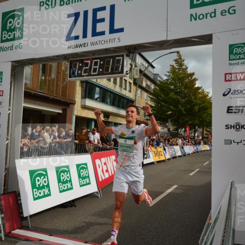 20.09.2026 - PSD Bank Halbmarathon LAZAROV Photography http://msf.ph/oto/10549250 20.09.2026 11:28:17 Ziel 1096, 1679, 2484, 3077, 3362 meine-sportfotos.de