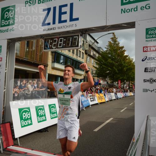 20.09.2026 - PSD Bank Halbmarathon LAZAROV Photography http://msf.ph/oto/10549251 20.09.2026 11:28:17 Ziel 1096, 1679, 2484, 3077, 3362 meine-sportfotos.de