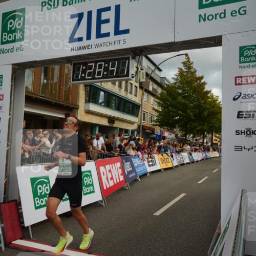 20.09.2026 - PSD Bank Halbmarathon LAZAROV Photography http://msf.ph/oto/10549261 20.09.2026 11:28:41 Ziel 1333, 1506, 2372, 2490, 2645, 2820, 3665, 4325 meine-sportfotos.de
