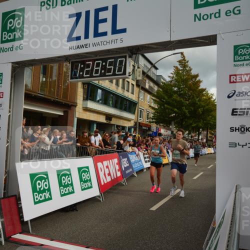 20.09.2026 - PSD Bank Halbmarathon LAZAROV Photography http://msf.ph/oto/10549273 20.09.2026 11:28:49 Ziel 1333, 1506, 2372, 2490, 3665, 4325 meine-sportfotos.de