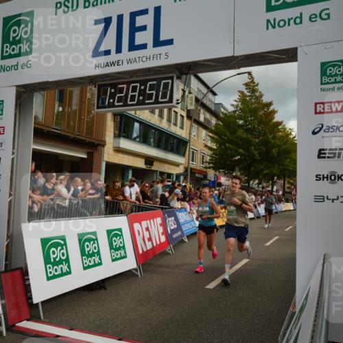 20.09.2026 - PSD Bank Halbmarathon LAZAROV Photography http://msf.ph/oto/10549274 20.09.2026 11:28:50 Ziel 1333, 1506, 2372, 2490, 3665, 4325 meine-sportfotos.de
