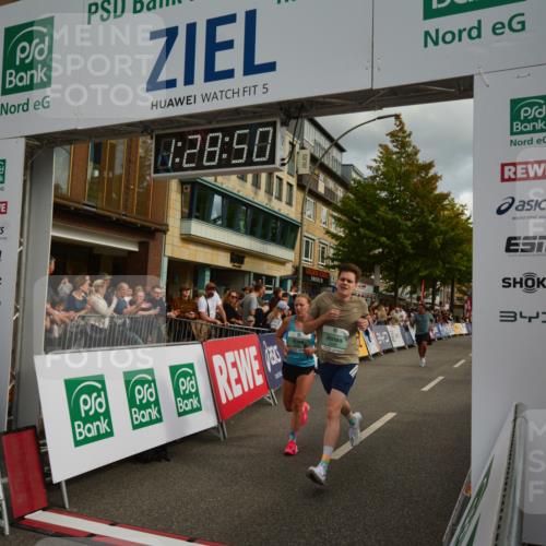 20.09.2026 - PSD Bank Halbmarathon LAZAROV Photography http://msf.ph/oto/10549276 20.09.2026 11:28:50 Ziel 1333, 1506, 2372, 2490, 3665, 4325 meine-sportfotos.de