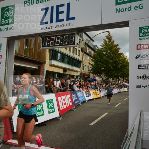 20.09.2026 - PSD Bank Halbmarathon LAZAROV Photography http://msf.ph/oto/10549280 20.09.2026 11:28:51 Ziel 1057, 1333, 1506, 2372, 2490, 3665, 4325 meine-sportfotos.de