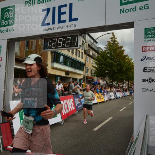 20.09.2026 - PSD Bank Halbmarathon LAZAROV Photography http://msf.ph/oto/10549309 20.09.2026 11:29:21 Ziel 1422, 1548, 2401, 2472, 3519, 3729, 4348, 4459 meine-sportfotos.de