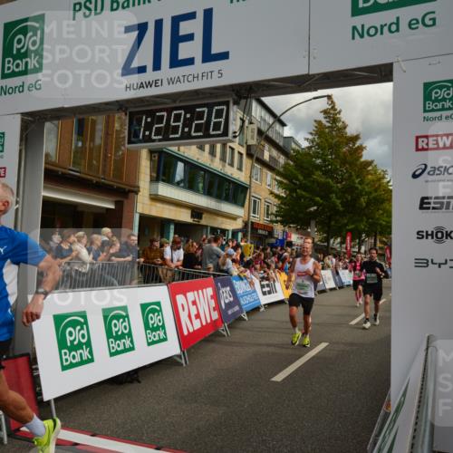 20.09.2026 - PSD Bank Halbmarathon LAZAROV Photography http://msf.ph/oto/10549321 20.09.2026 11:29:27 Ziel 1413, 1422, 1548, 2181, 2401, 2472, 3138, 3420, 3519, 3699, 3707, 3729, 4459 meine-sportfotos.de