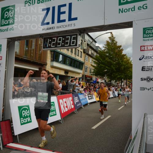20.09.2026 - PSD Bank Halbmarathon LAZAROV Photography http://msf.ph/oto/10549350 20.09.2026 11:29:36 Ziel 1413, 2181, 2323, 3138, 3420, 3699, 3707, 3729, 3856, 4459, 4560 meine-sportfotos.de