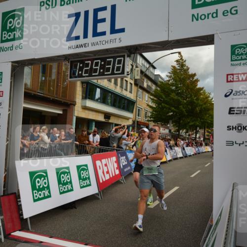 20.09.2026 - PSD Bank Halbmarathon LAZAROV Photography http://msf.ph/oto/10549359 20.09.2026 11:29:38 Ziel 1413, 2181, 2323, 3138, 3420, 3699, 3707, 3729, 3856, 4560 meine-sportfotos.de