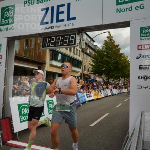 20.09.2026 - PSD Bank Halbmarathon LAZAROV Photography http://msf.ph/oto/10549361 20.09.2026 11:29:38 Ziel 1413, 2181, 2323, 3138, 3420, 3699, 3707, 3729, 3856, 4560 meine-sportfotos.de