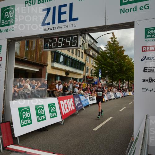 20.09.2026 - PSD Bank Halbmarathon LAZAROV Photography http://msf.ph/oto/10549370 20.09.2026 11:29:45 Ziel 2323, 3856, 4112, 4560 meine-sportfotos.de